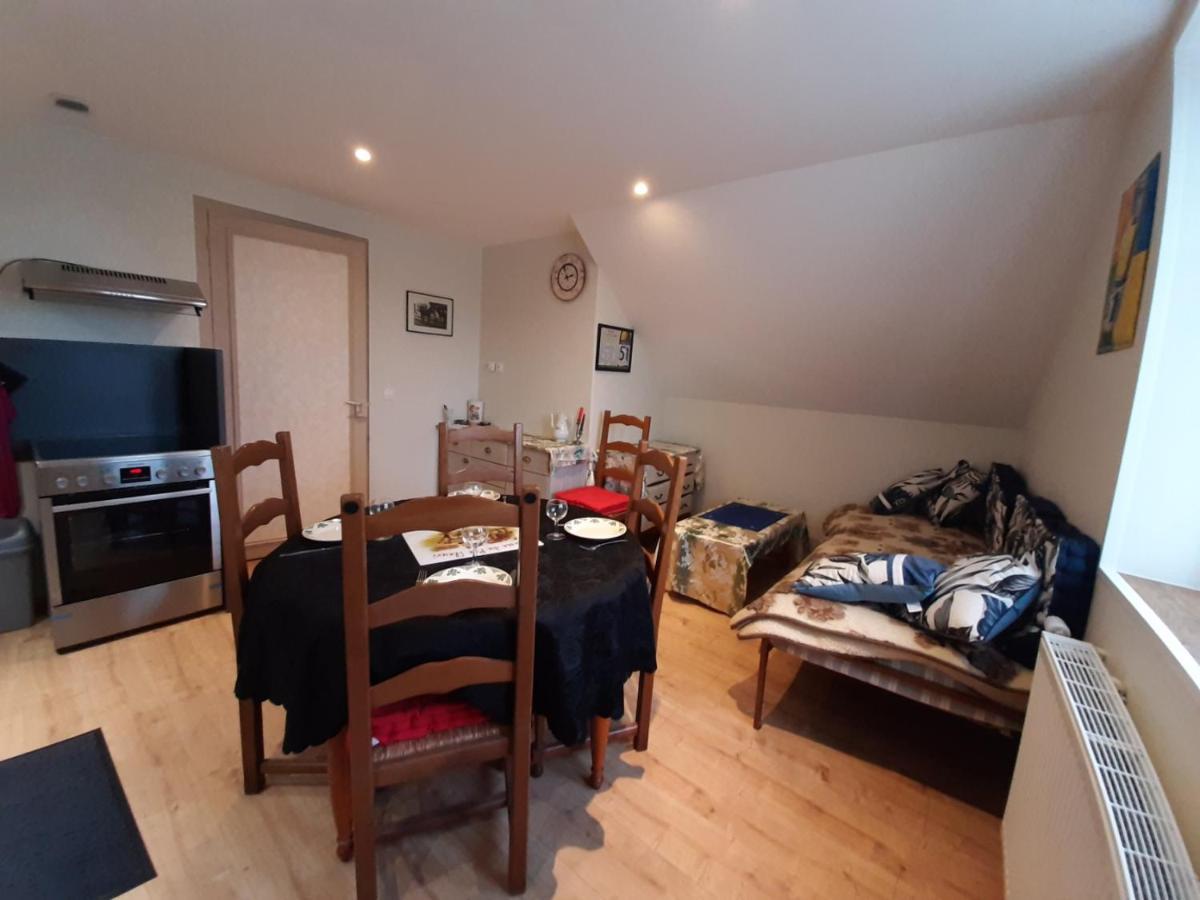 Le Deux Gaulle Apartman Le Mêle-sur-Sarthe Kültér fotó