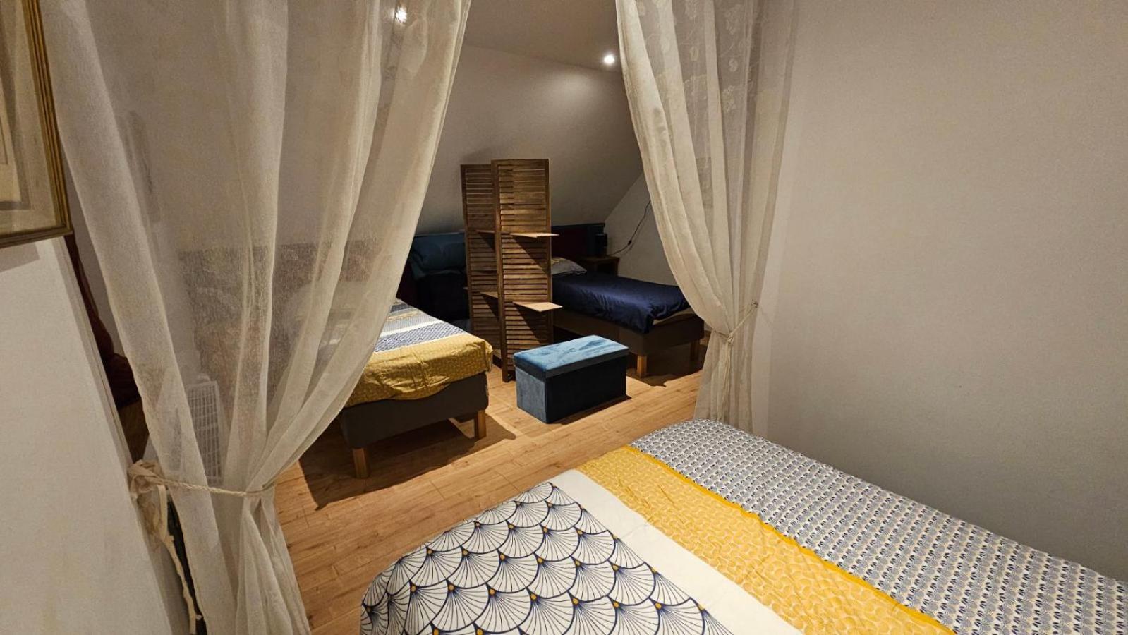 Le Deux Gaulle Apartman Le Mêle-sur-Sarthe Kültér fotó